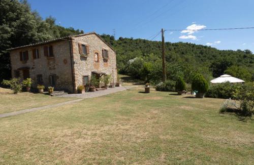 Guadamello House | Scappo in Umbria, i casali del Re