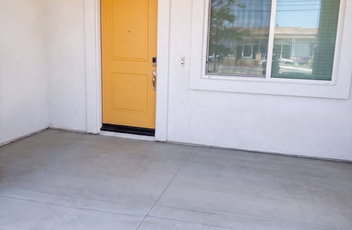 West Covina House | Scenic - 3BD/3BR - Close to USC, DTLA, Disneyland- Fully-Furnished