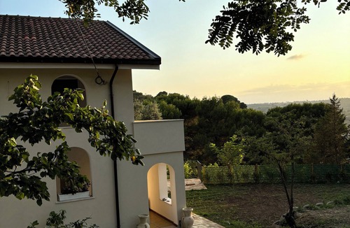 Francavilla al Mare Villa | Sea and mountain views 5 minutes from the beach. Rosmaris - Villa in the green