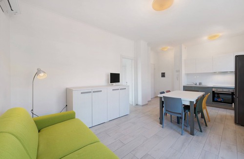 Chiavari Apartment | Sea & Center - Chiavari Apartment with Sea View, Wi-Fi, and Air Conditioning