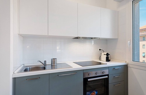 Chiavari Apartment | Sea & Center - Chiavari Apartment with Sea View, Wi-Fi, and Air Conditioning