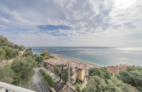 Bergeggi Apartment | [Sea Dream] Sea View Garden Private Garage