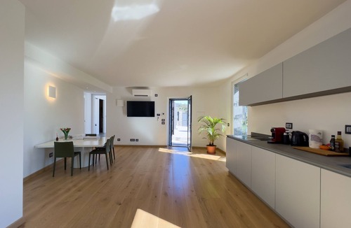 Rapallo Villa | Sea Facing Home - Pool, Jacuzzi, Chef's Kitchen, Outdoor Dining, Bbq/pizza