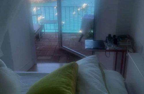 Ortonovo Cottage | Sea front Stunning views , quiet garden, in town