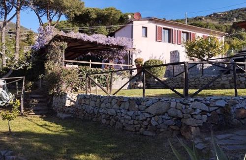 Campo nell'Elba Villa | Sea view villa with large garden