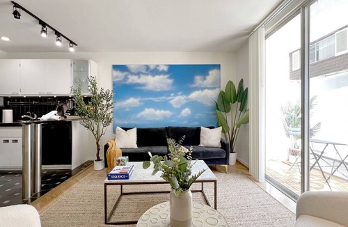 Wilshire Montana Apartment | Seabreeze Hideaway one bedroom