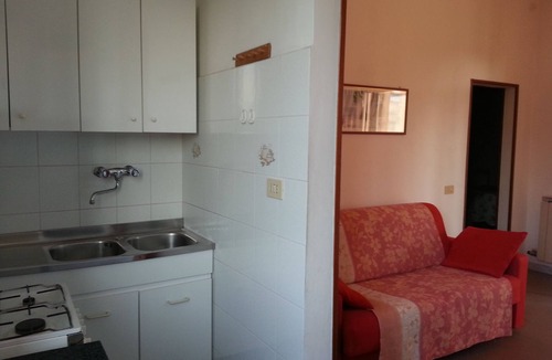 Marina di Carrara Apartment | Seaside in Marina di Carrara, apartment with garden