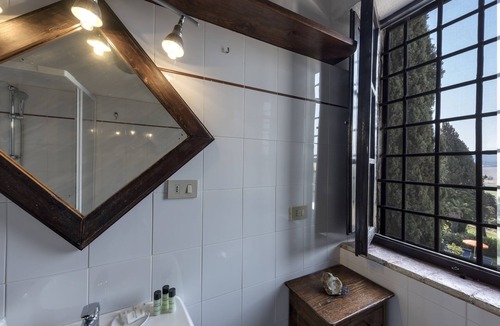 Mensanello Apartment | Seccatoio-4+1 apartment in the main village