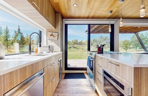 Carbondale House | Secluded unique home in prime location with deck, woodstove, & mountain view