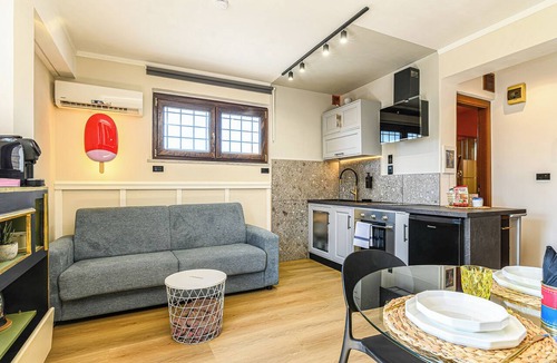 Zona XVI Torrenova Apartment | Secret Rooftop Suite – Tor Vergata Metro