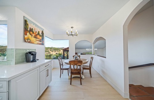 Temecula Villa | Serene 4-bedroom Hilltop Villa with breathtaking views