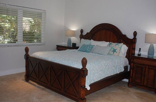 Lower Matecumbe Key Villa | Serenity Ocean Front 3 Bedroom Estate