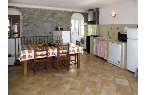 Boscomare House | Sergeant House