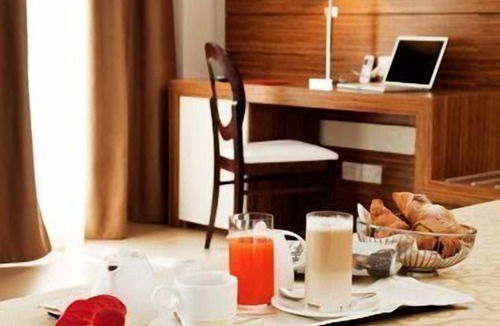 San Giovanni Teatino Hotel | SHotel