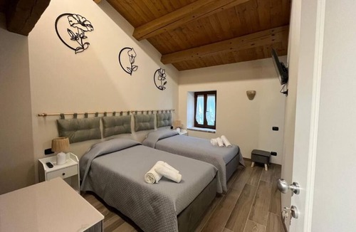 Amandola House | Sibilroom - Rooms & Wellness