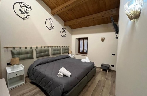 Amandola House | Sibilroom - Rooms & Wellness