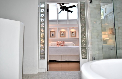 Historic Seaport Hotel | Simonton Court Historic Inn & Cottages