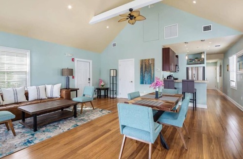 Downtown Apartment | Sky Suites Retreat - Balcony Overlooking Duval