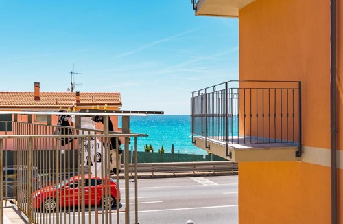Riva Ligure Apartment | Skybnb APPARTMENTS 30 mt from the sea