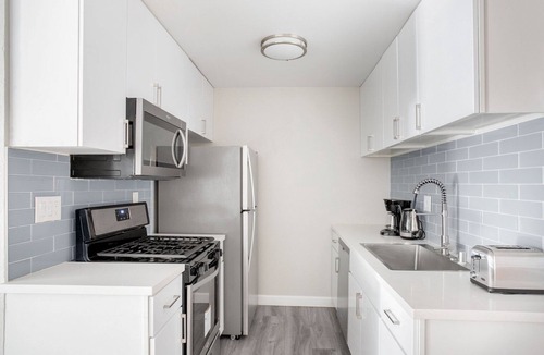 Pico - Robertson Apartment | Sleek Beverly Hills 2BR w/Courtyard, nr BH Attractions, by Blueground