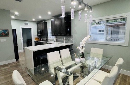 Key Largo House | Snowbird specials! Book now. Minimum stay 28 days.