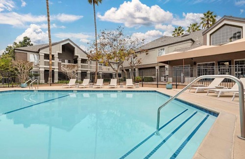 Torrance Hotel | Sonesta ES Suites Torrance Redondo Beach