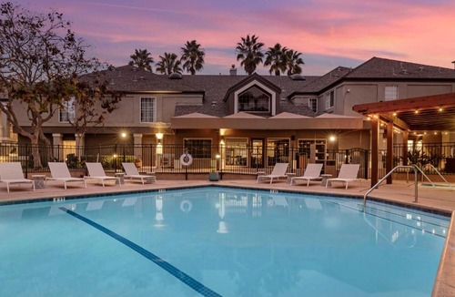 Torrance Hotel | Sonesta ES Suites Torrance Redondo Beach