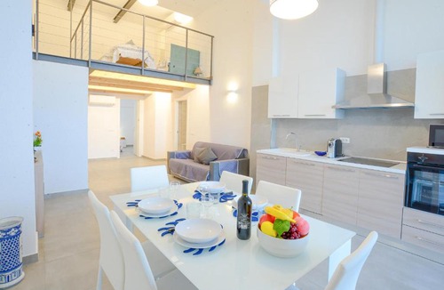 Vado Ligure Apartment | Sopra le Onde - Ristrutturato con A/C & Internet