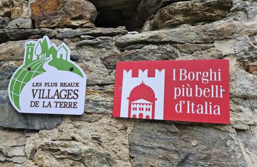 Ingria Apartment | Sotto il Cielo, Balcone panoramico sul borgo di Ingria