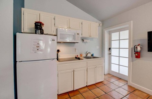 Uptown - Upper Duval House | Southernmost Sanctuary | Vibrant Oasis Near Duval!