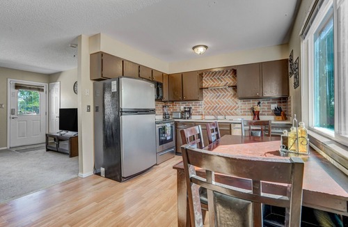 Southeast Colorado Springs House | Space Base