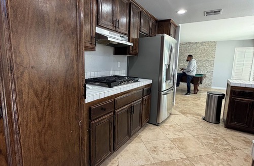 Palmdale House | Spacious 5-bedroom house in hillside of Palmdale