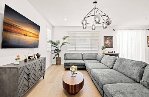Patton Villa | Spacious 5BR Home Near Ontario Airport, Universities & Convention Center