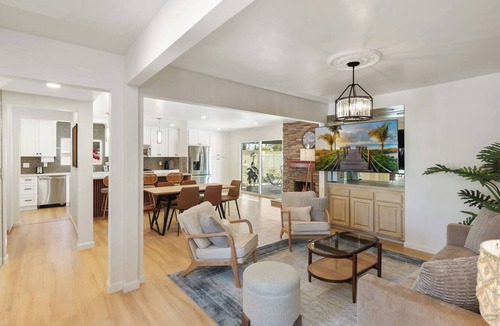 Buena Park House | Spacious 6-bedroom house with fitness room and AC in charming Buena Park