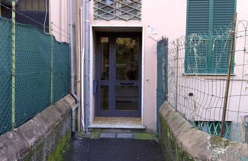 Genoa Historical Centre Apartment | Spacious and Naturally Bright Bomboniera Rooftop Favors Apartment