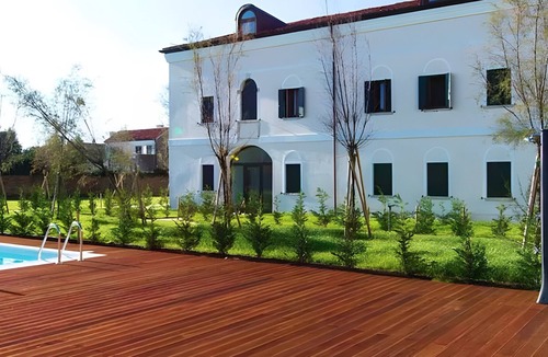 Pellestrina Apartment | Spacious Apartment for 6 Guests – Elevator Access near Venice