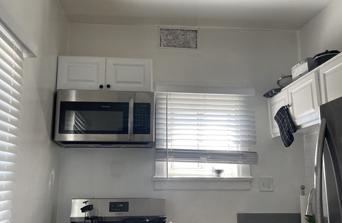 Pico-Union House | Spacious Apt In DTLA Perfect for Walking Tourists!