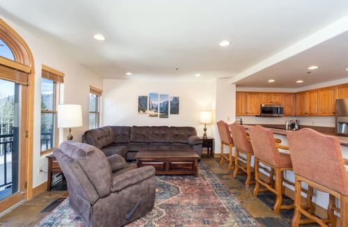 Mountain Village Condo | Spacious Bear Creek Lodge Retreat | Pool, Hot Tubs & Mountain Views