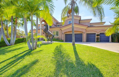 Fullerton Villa | Spacious Fullerton Villa w/Private Pool & Hot Tub
