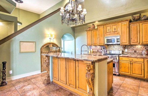 Redlands Cottage | Spacious Grand Junction Home w/Mountain View