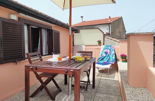 Lingueglietta House | Spacious house with sea view terrace