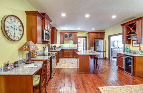 Manitou Springs House | Spacious Manitou Home w/Views in Central Location