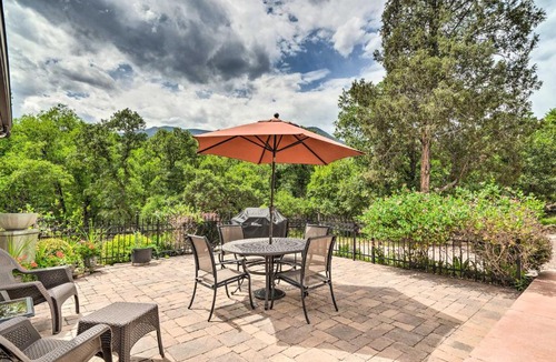 Manitou Springs House | Spacious Manitou Home w/Views in Central Location
