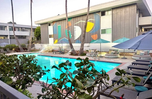 Northwest Torrance Apartment | Spacious South Bay Condo