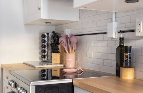 Alphabet Historic District Condo | Spacious Studio Steps to 23rd & Trader Joe's + Parking Included