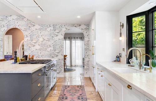 Los Feliz House | Spanish Bungalow in Trendy Los Feliz For Families