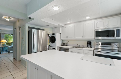 Key Largo House | Spectacular Key Largo Sunsets - 2 bedroom Townhouse sleeps 4