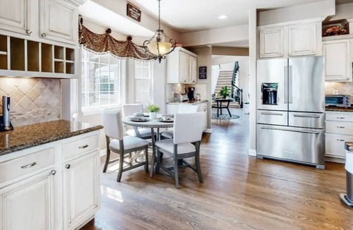 Monument House | Spectacular Luxury Hacienda with Mountain Views!