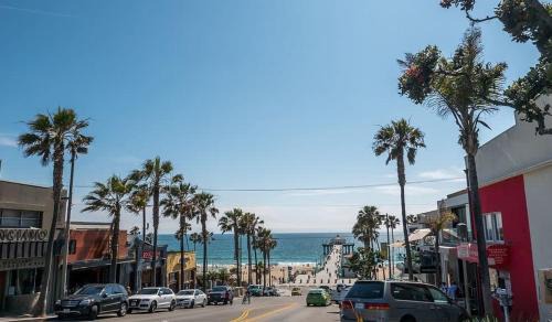Gas Lamp Section House | Spectacular Ocean and Pier View Lux Family Vacation