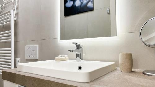 Porta Venezia Apartment | Splendido monolocale moderno - WiFI e AC - Milano Cortina